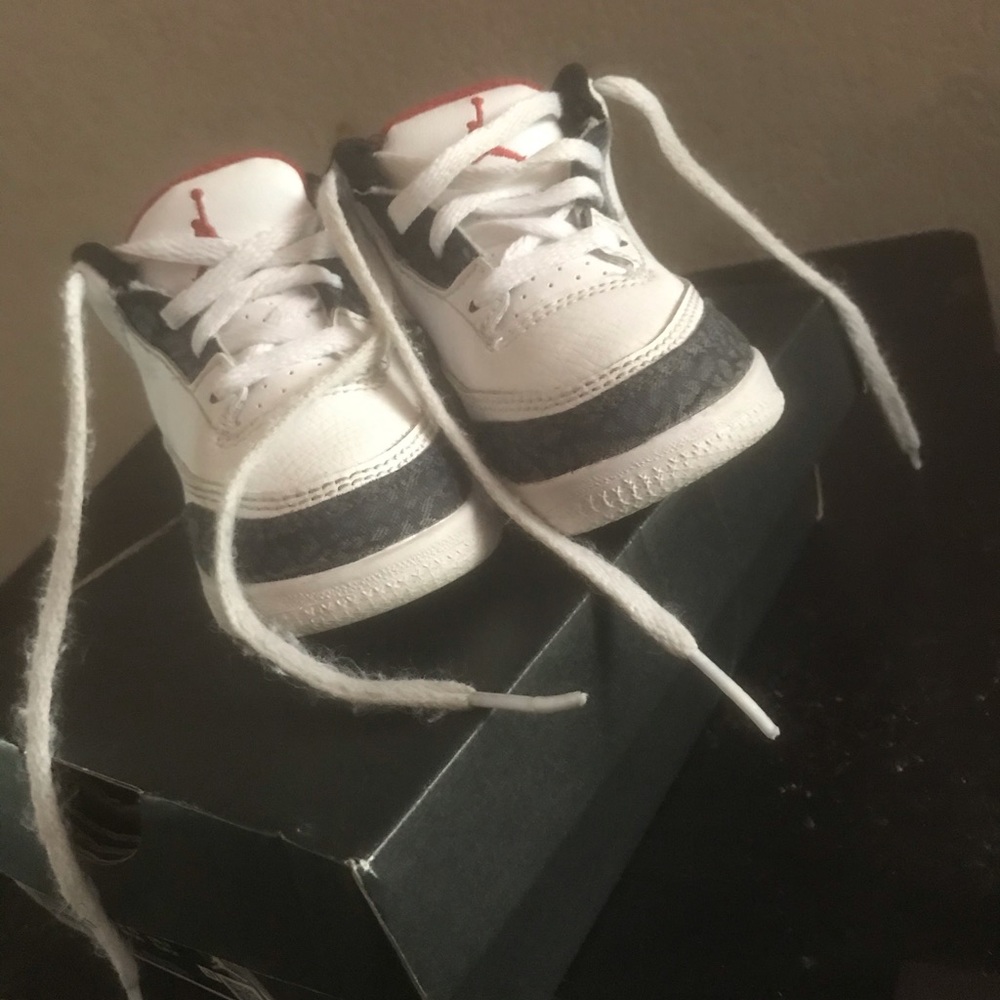 Jordan retro 3s TOODLER